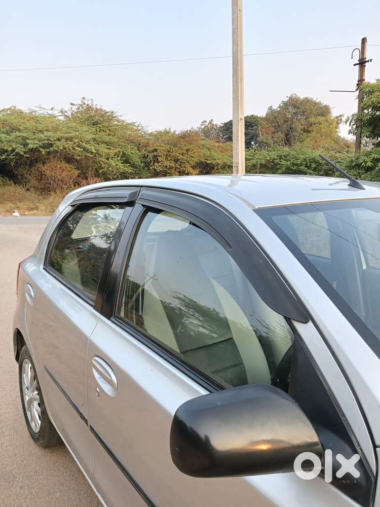 Toyota Etios Liva 2011-2012 Vx, 2011