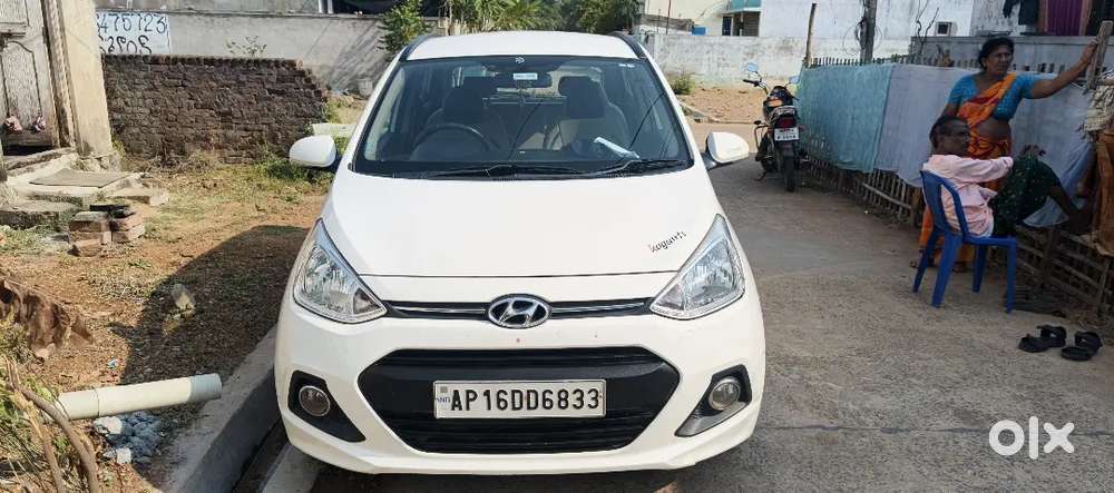 Hyundai Grand I10 2017 Petrol 65000 Km Driven