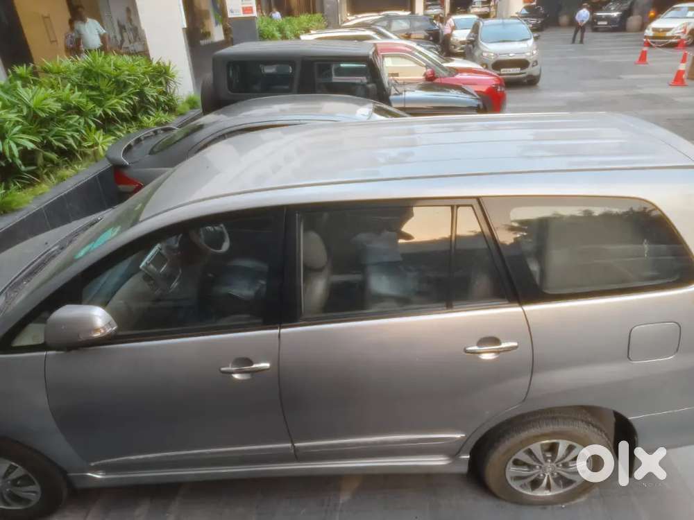 Toyota Innova 2015