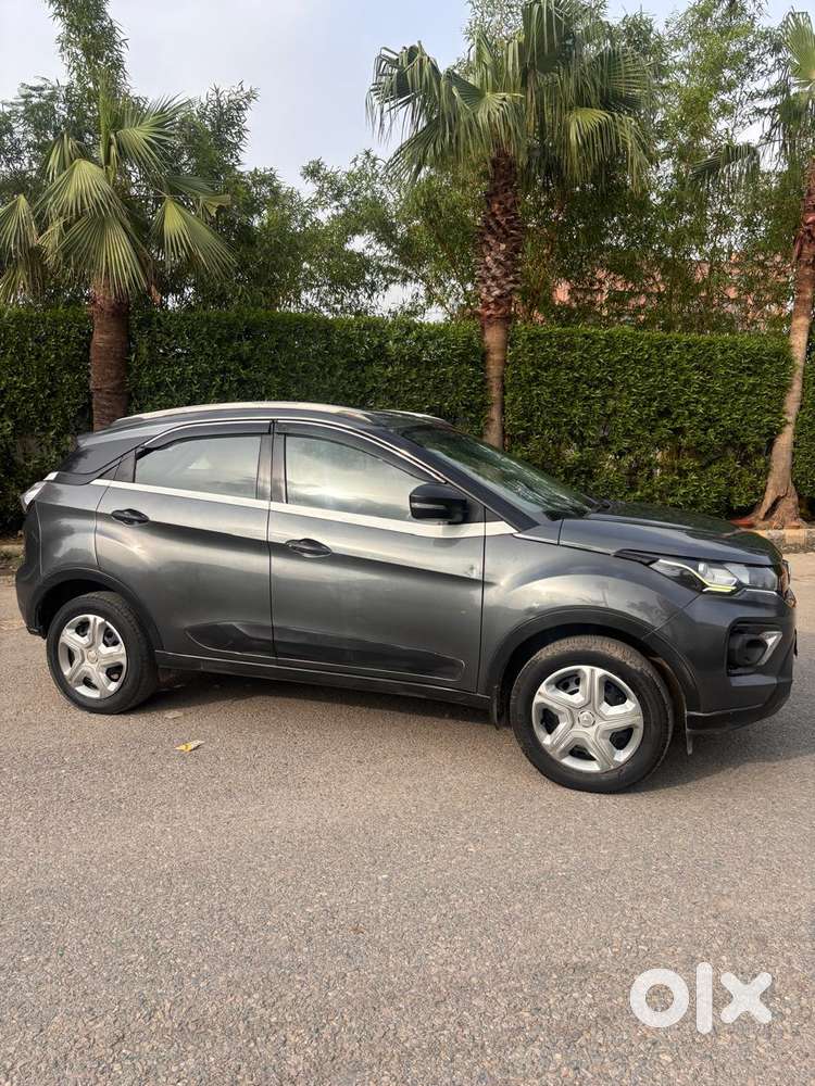 Tata Nexon 1.2 Revotron Xma Amt (s), 2021, Cng & Hybrids