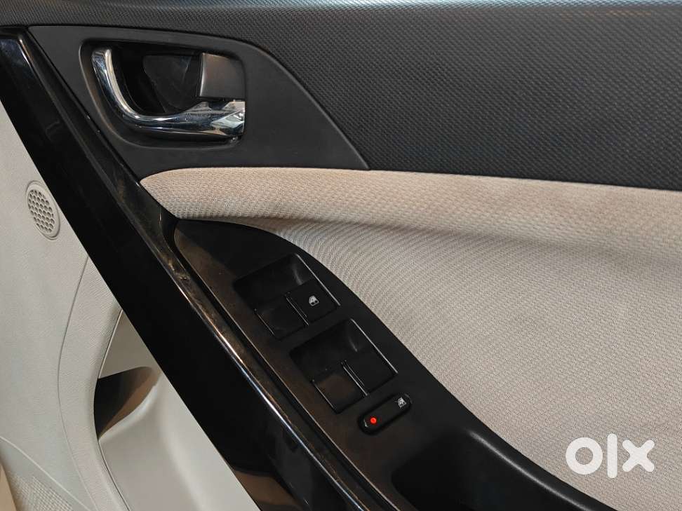 Tata Nexon 1.2 Revotron Xza Plus (o) Amt, 2021, Petrol