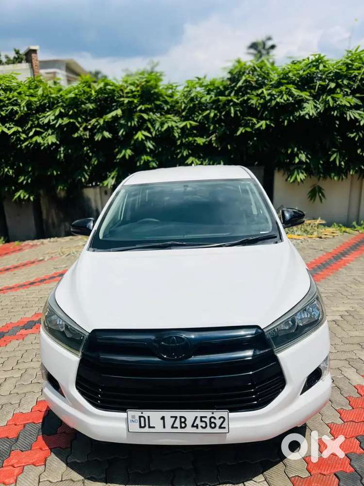 Toyota Innova Crysta 2017 Diesel Manual Model