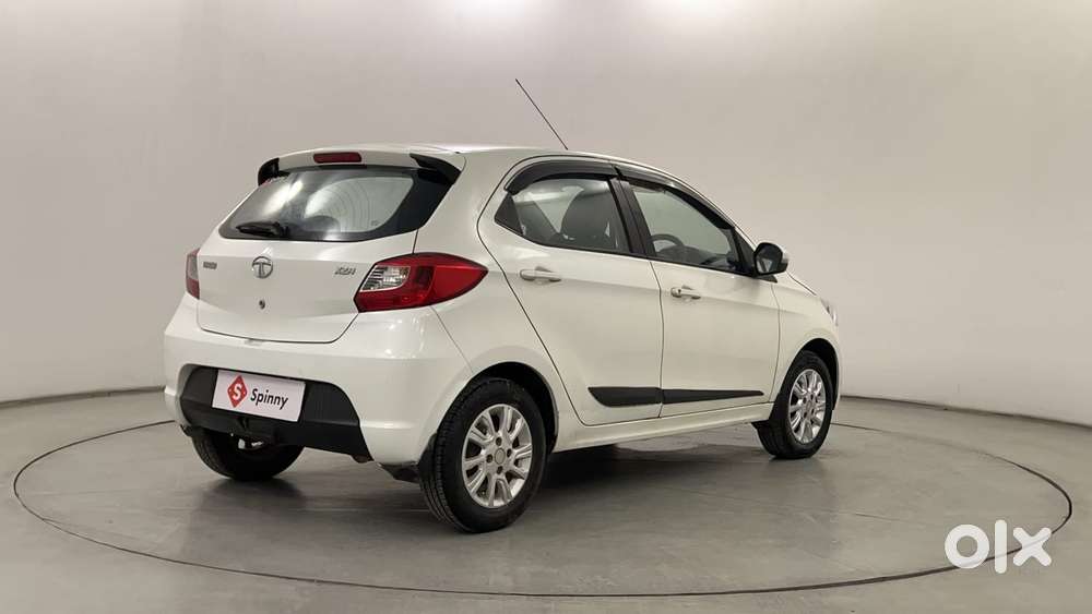 Tata Tiago Xza, 2017, Petrol