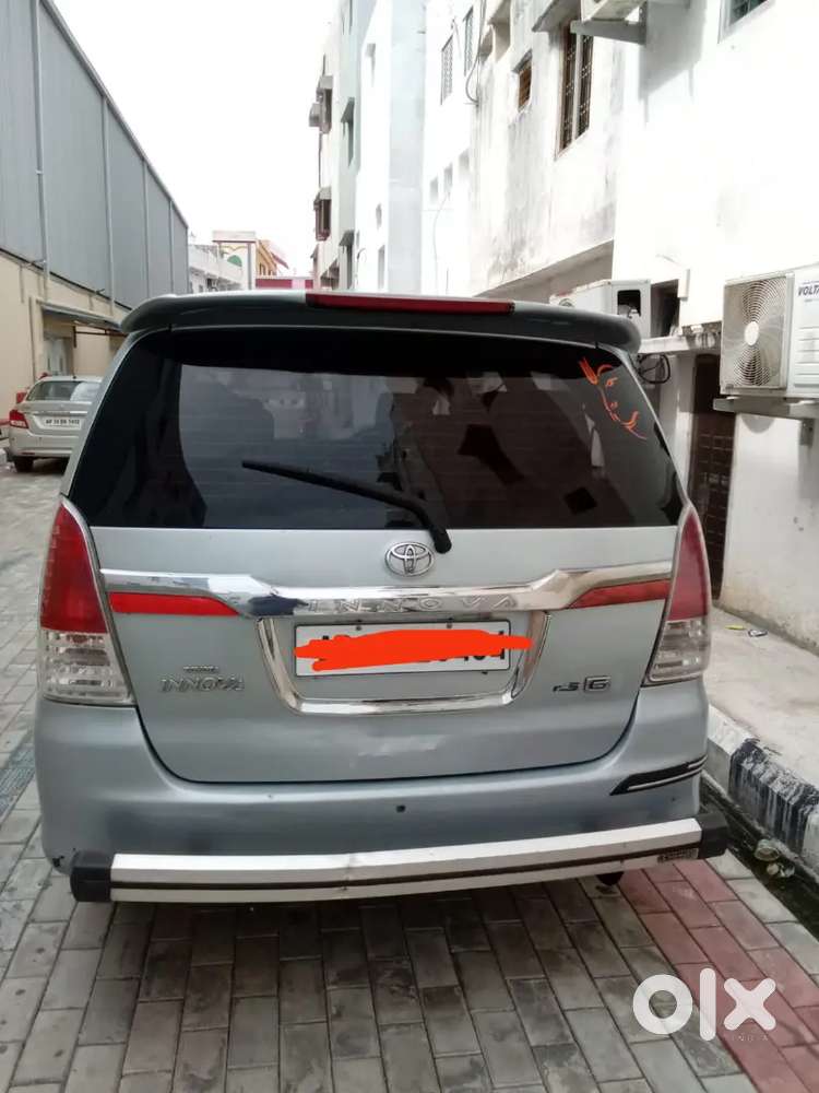 Toyota Innova 2009 Diesel 290000 Km Driven
