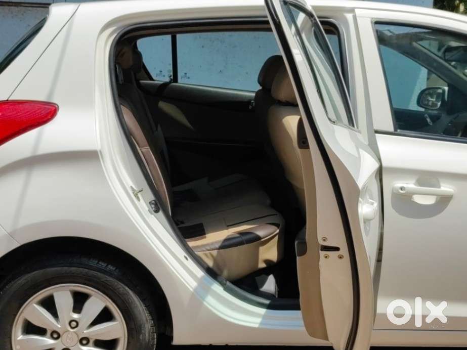 Hyundai I20 Sportz 1.2 Bs-iv, 2013, Petrol