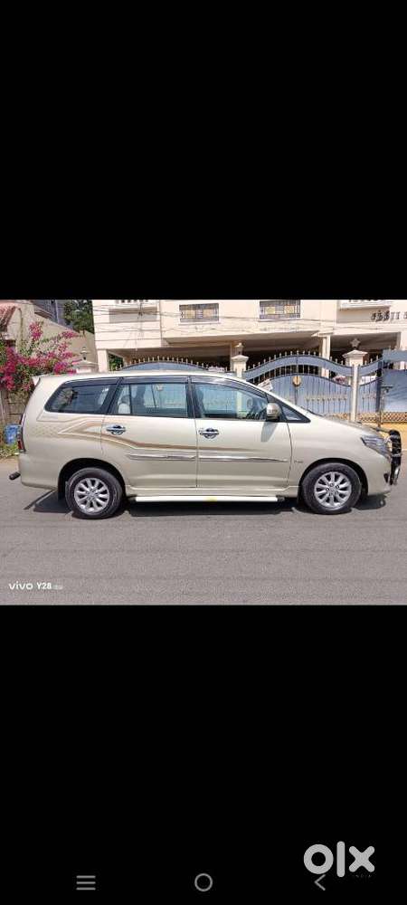 Toyota Innova 2.5 Vx 7 Seater Bs Iv, 2013, Diesel