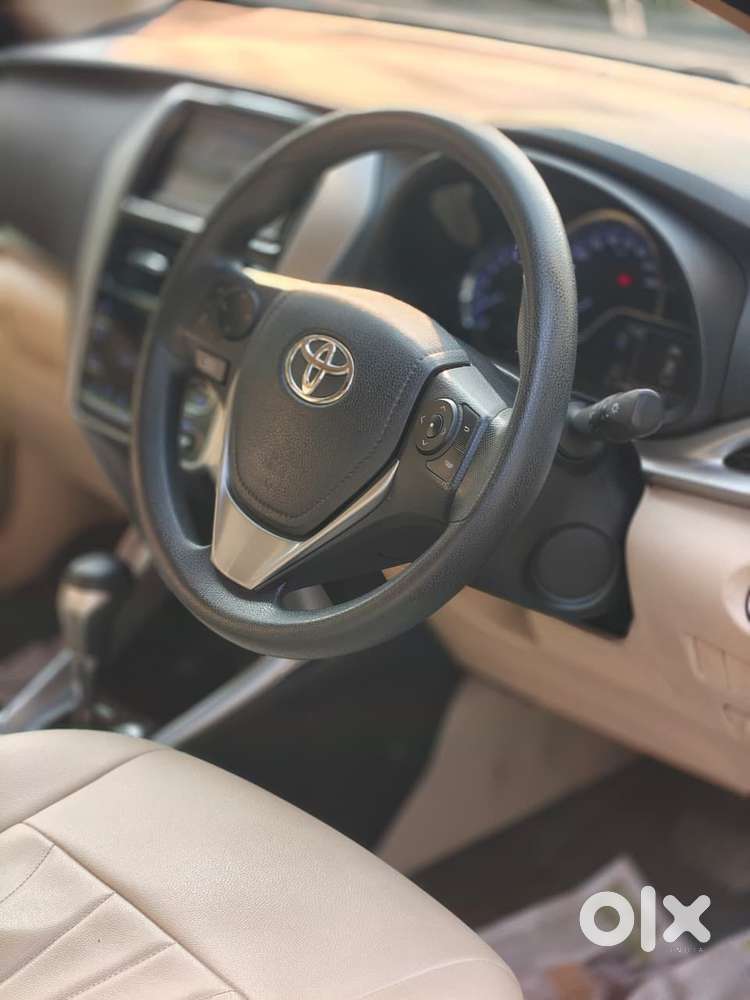 Toyota Yaris G Cvt, 2021, Petrol