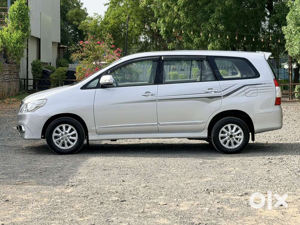 Toyota Innova 2.5 V 8 Str, 2014, Diesel