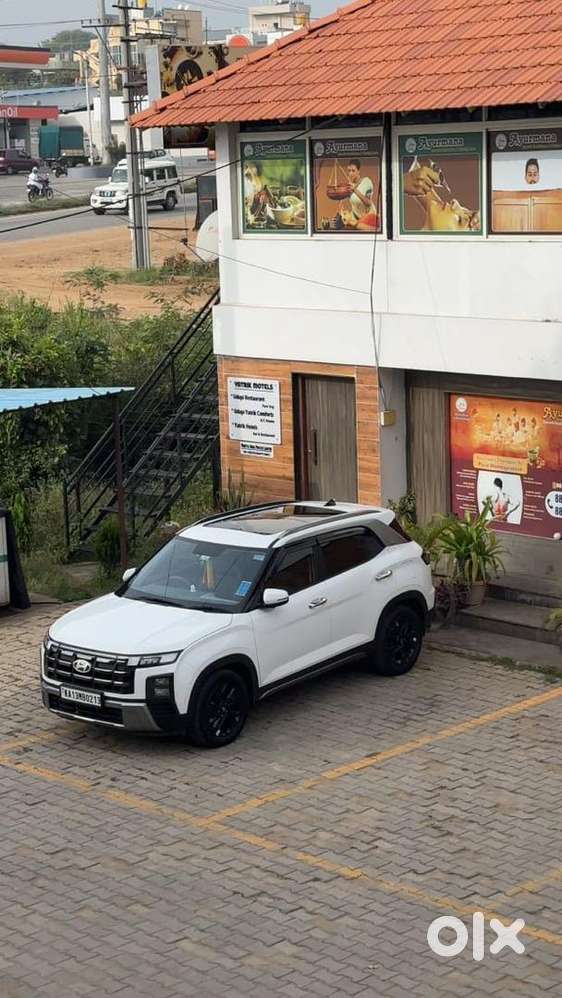 Hyundai Creta 2025 Petrol Well Maintained