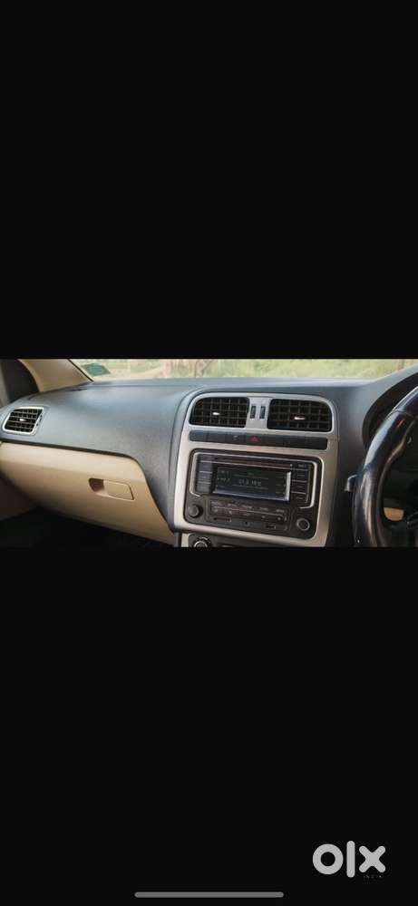 Volkswagen Polo 2015 Year