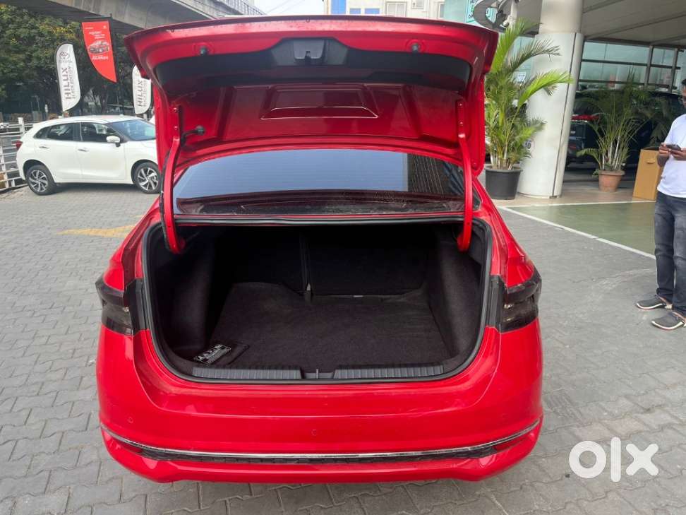 Skoda Slavia Style 1.0 Tsi At Dual Tone, 2023, Petrol