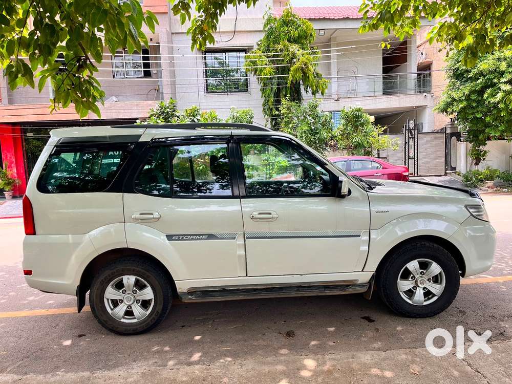Tata Safari Storme Diesel 2017