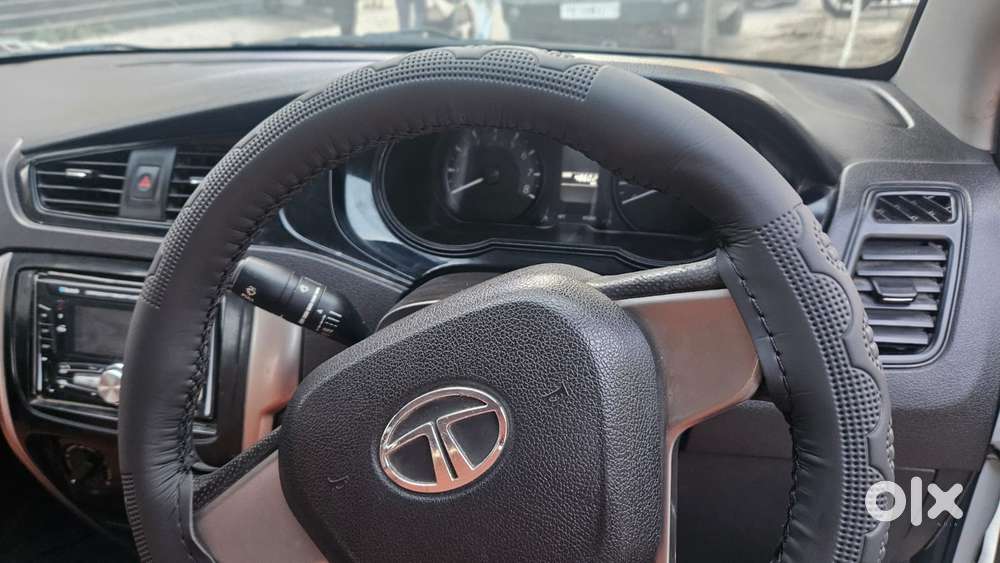 Tata Bolt Revotron Xe, 2016, Petrol