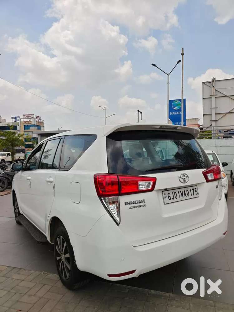 Toyota Innova Crysta 2.4 G Mt 7 Str, 2020, Diesel