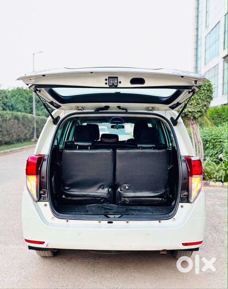 Toyota Innova Crysta 2.4 V, 2017, Diesel