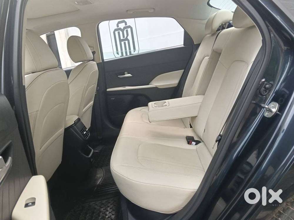 Hyundai Verna Sx (o) 1.5 Vtvt Ivt [2023 - 2026], 2024, Petrol