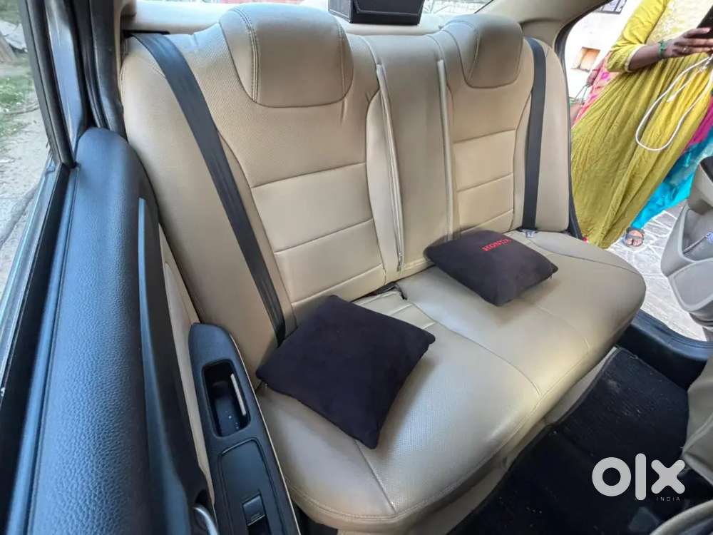 Brand - Honda 
Model - Amaze
Model  - 2021
Age - 5 Years
Type - Manual