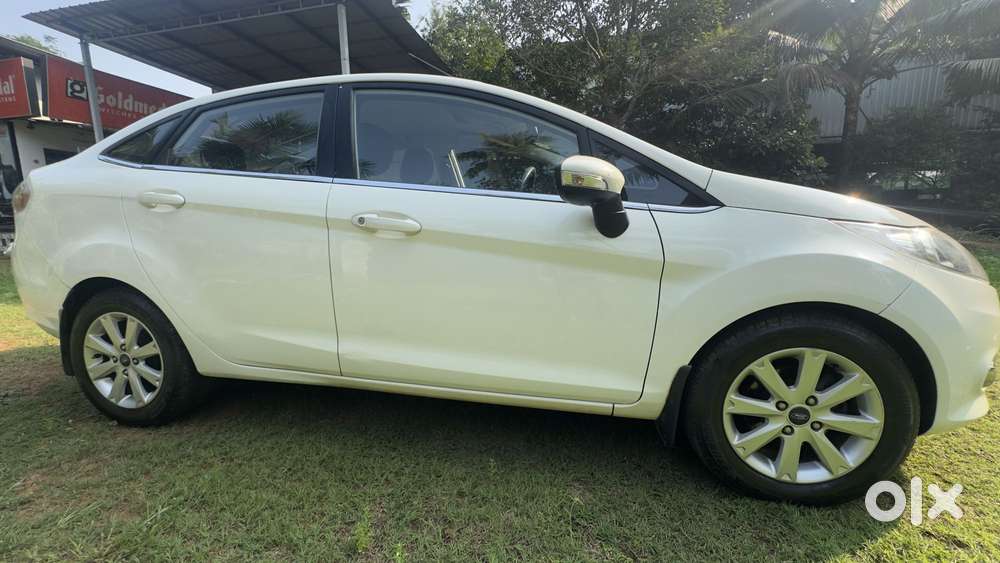 Ford Fiesta 1.5 Titanium Petrol At, 2012, Petrol