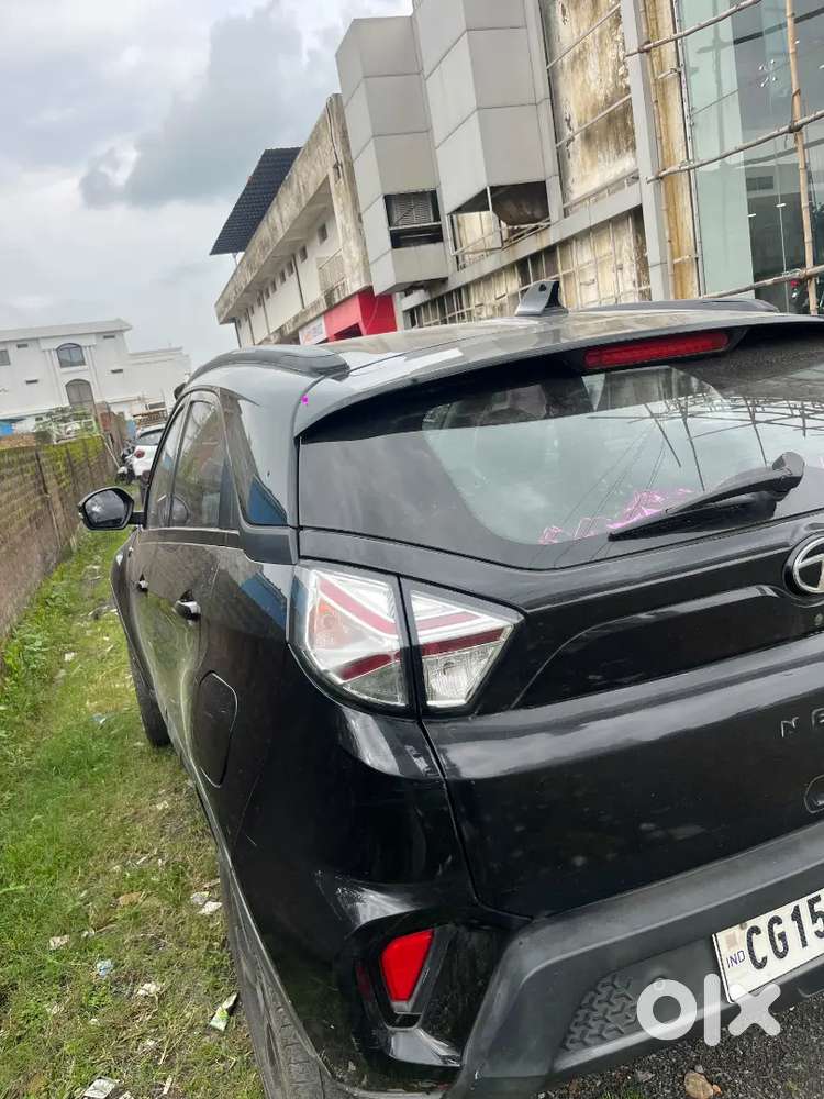 Tata Nexon 2023 Petrol