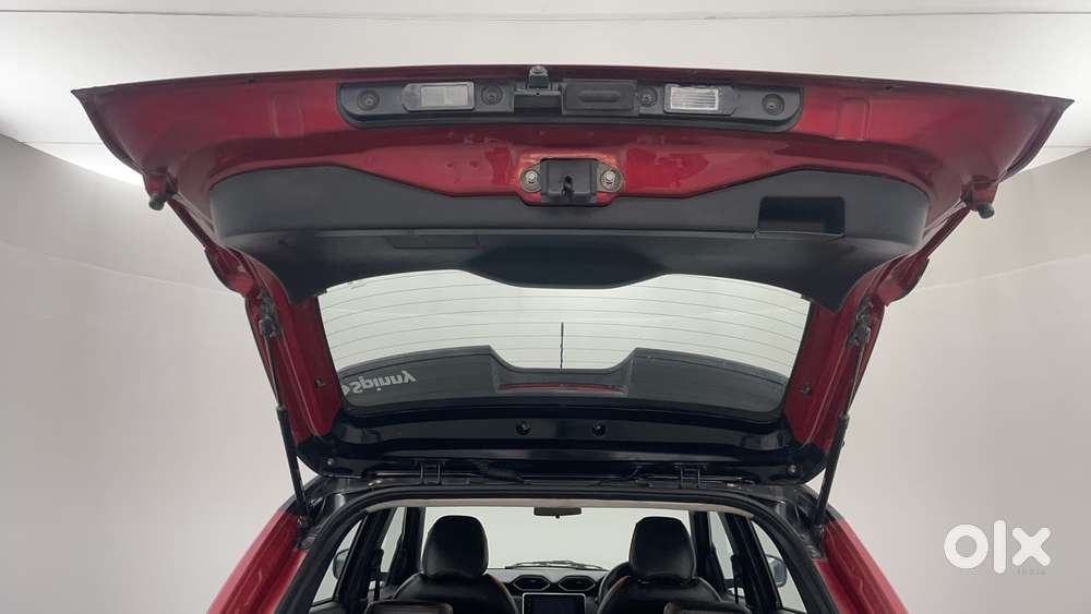 Nissan Magnite 1.0 Xv Premium Dual Tone, 2021, Petrol