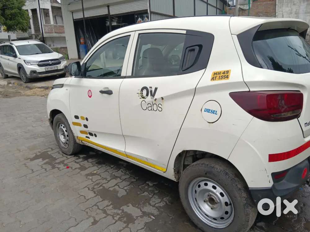 Mahindra Kuv 100 2018
