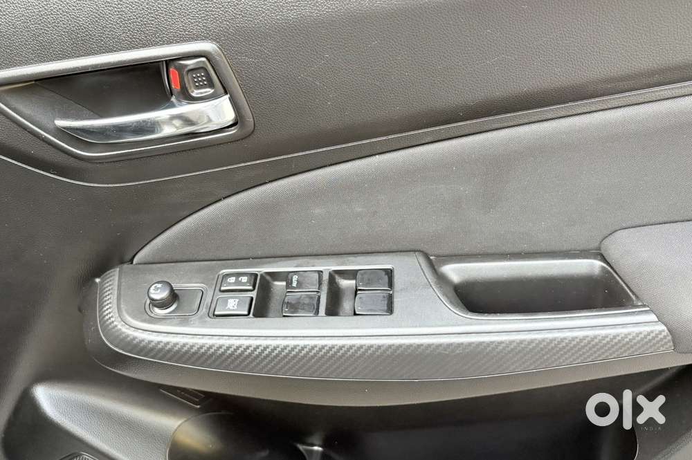 Maruti Suzuki Swift Vxi + Manual, 2022, Petrol