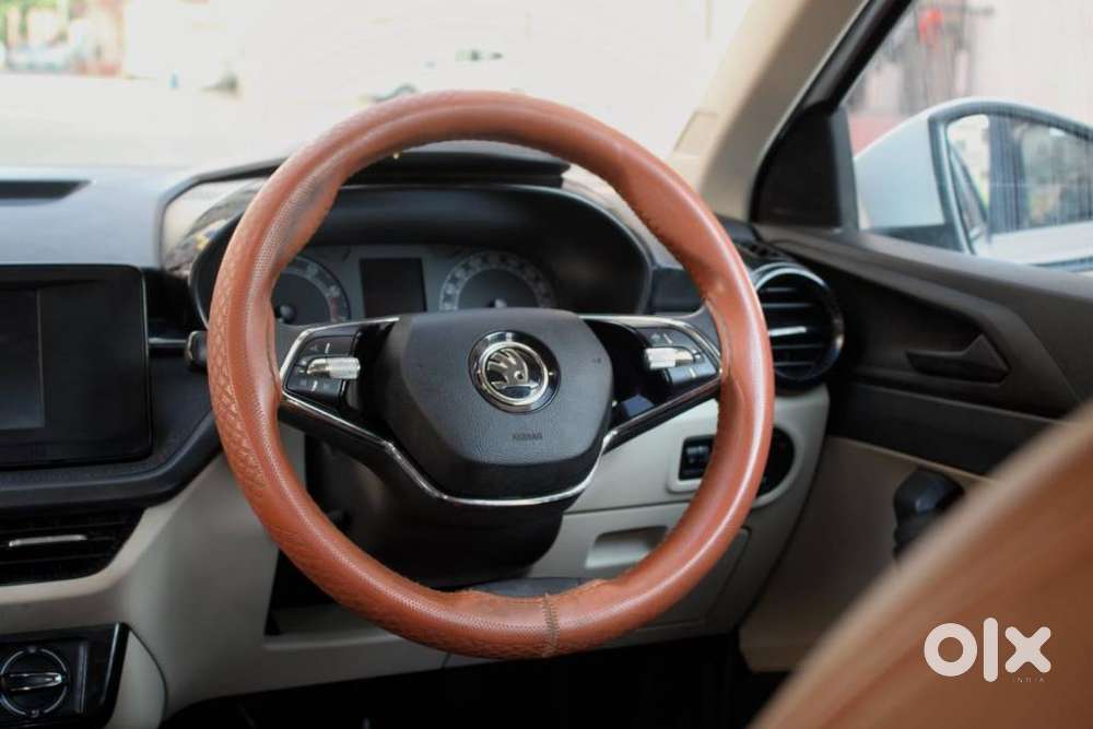 Skoda Slavia 1.0 Active Tsi, 2022, Petrol