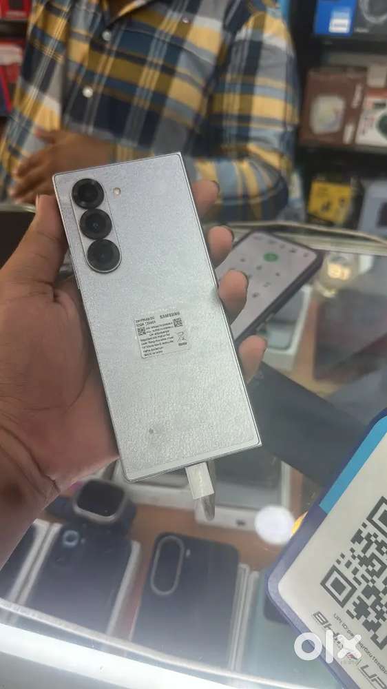 Samsung galaxy z fold 6