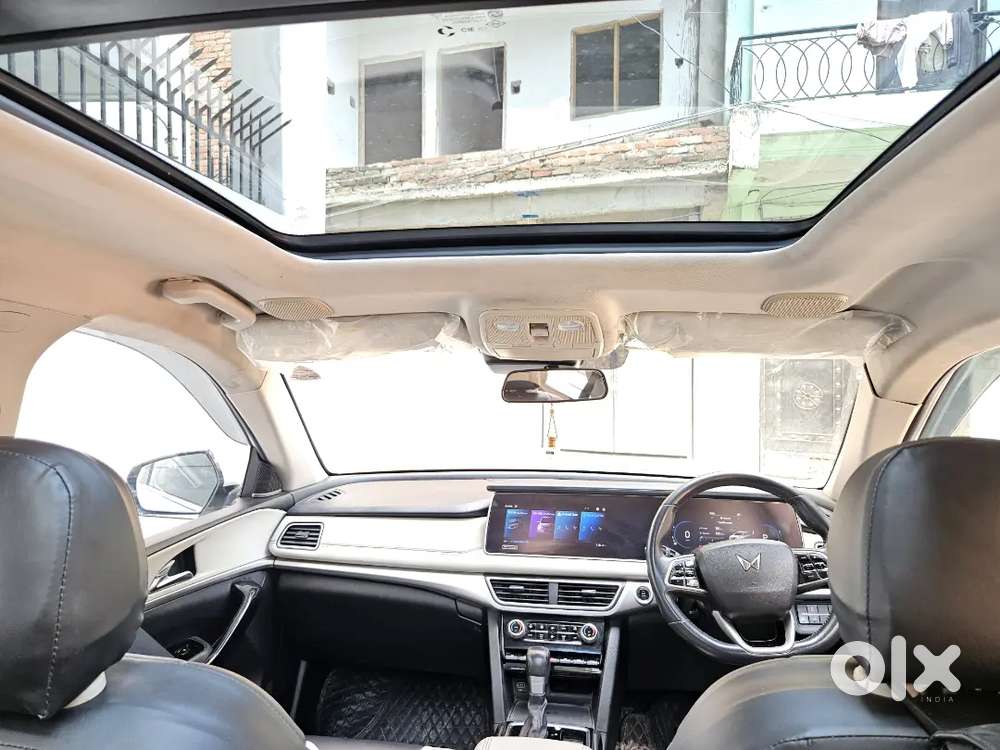 Mahindra Xuv700 Ax7 2022