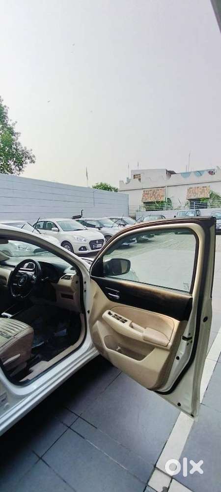 Maruti Suzuki Dzire 1.2 Vxi, 2022, Petrol