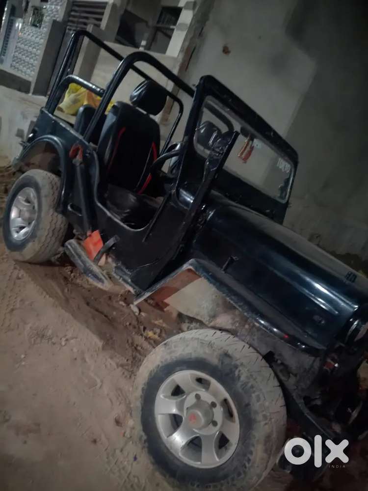 Mahindra Jeep Classic 1992
