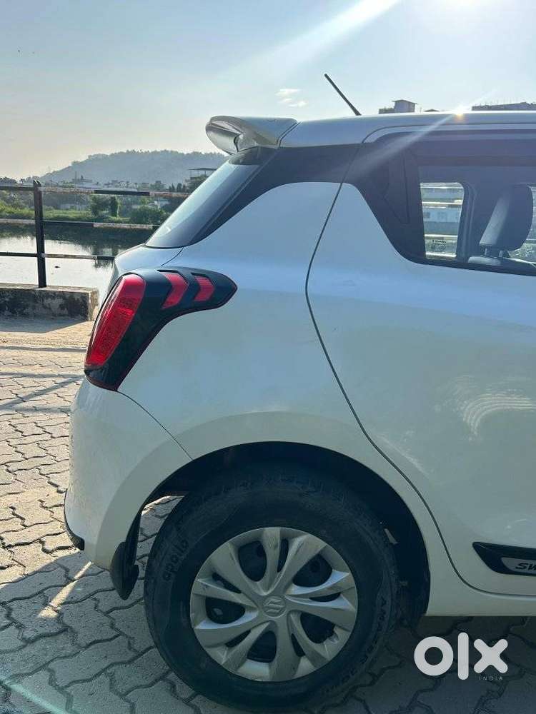 Maruti Suzuki Swift 1.2 Vxi (o), 2021, Petrol