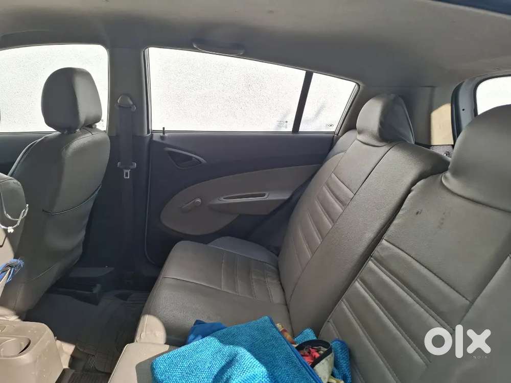 Chevrolet Sail U-va 2013 Petrol