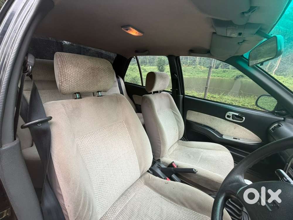 Maruti Suzuki Esteem Vxi 2006