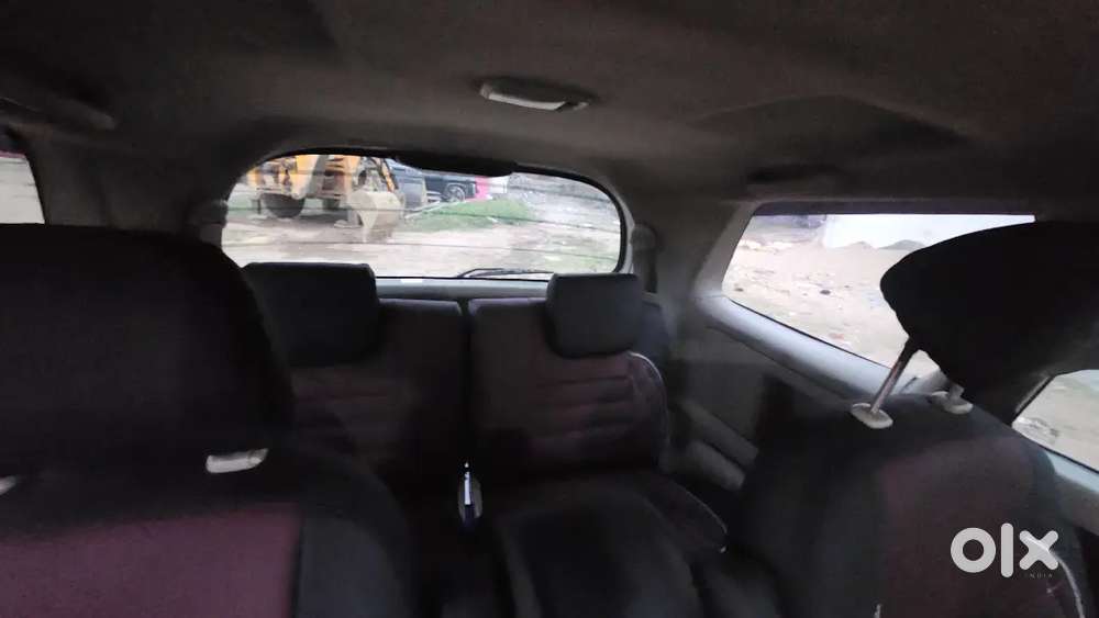 Toyota Innova 2012 Diesel 300000 Km Driven