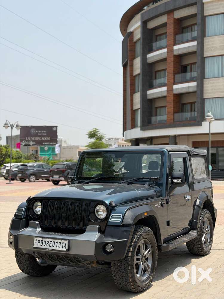 Mahindra Thar Lx 4-str Convertible At, 2021, Petrol