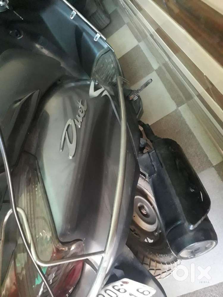 Renault Kwid 2017 Petrol Well Maintained And Two Scooty