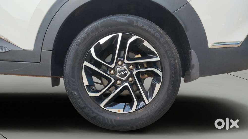 Kia Carens 1.4 Prestige Plus Turbo 7 Str, 2022, Petrol