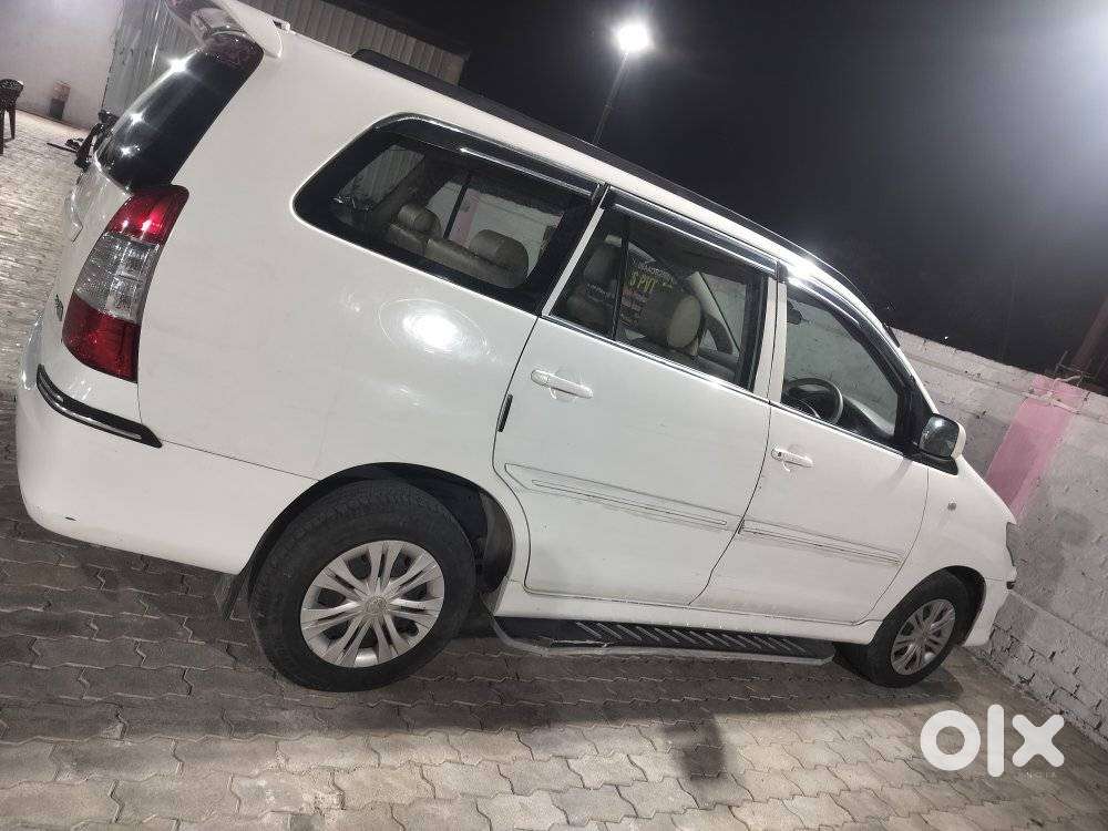 Toyota Innova 2.5 Z Diesel 7 Seater, 2013, Diesel