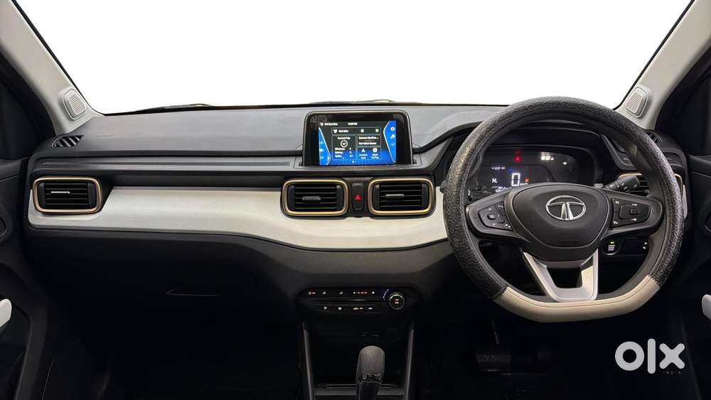 Tata Punch Accomplished Dazzle Amt Sunroof, 2023, Petrol