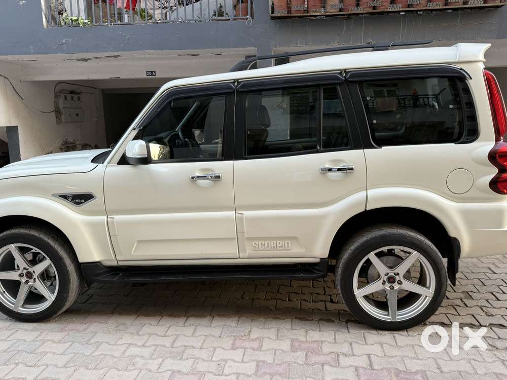 Mahindra Scorpio Classic 2.2 S 11 Mt 7 Cc, 2018, Diesel