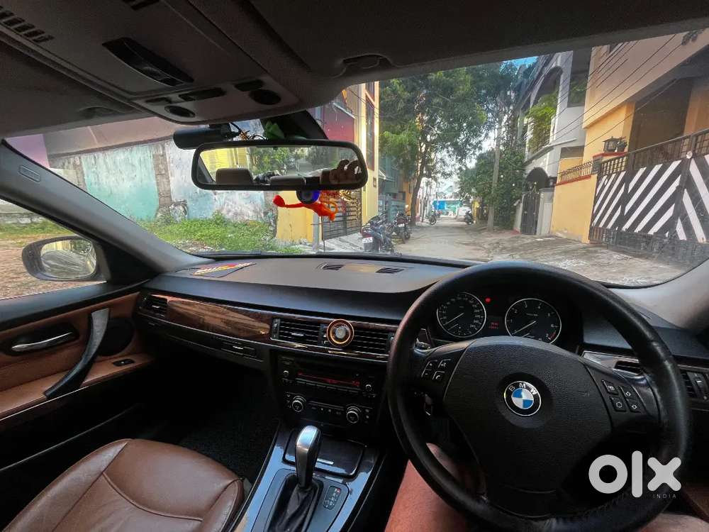 Bmw 3 Series 2.0 2010 Car Valid Till 2030