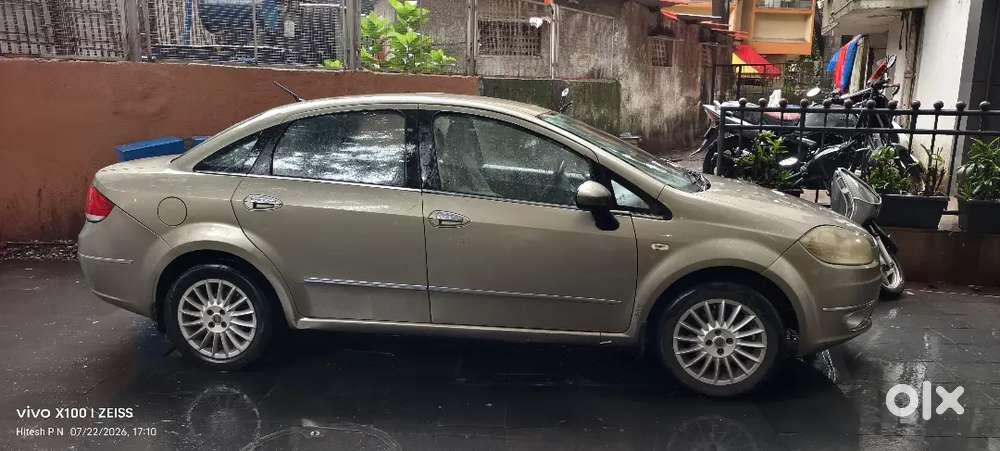 Fiat Linea 2012 Car