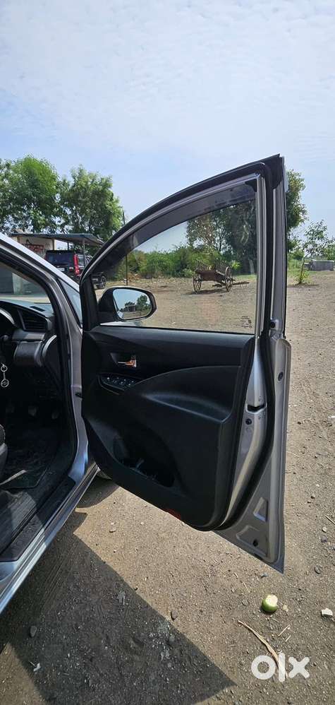 Toyota Innova Crysta