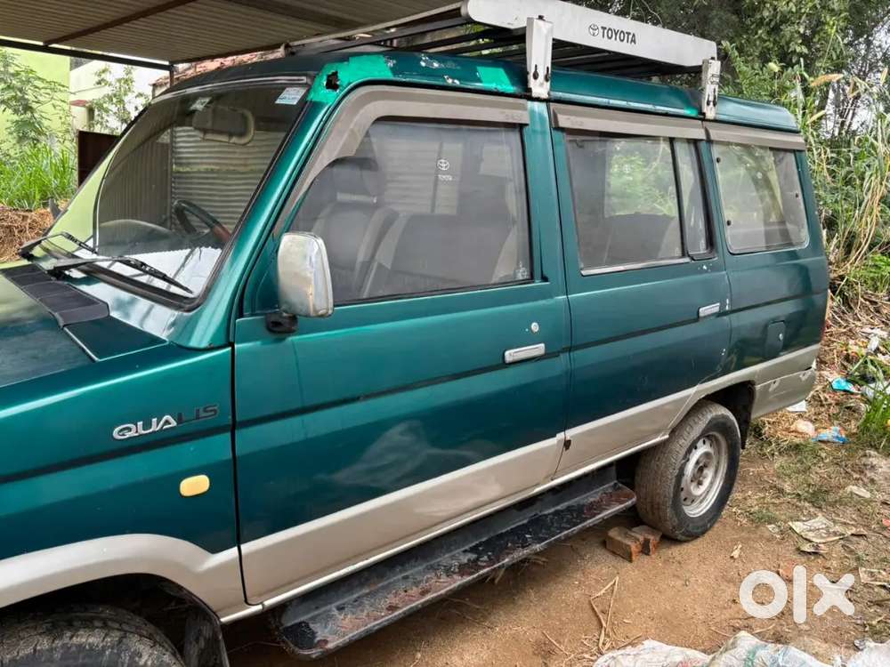 Own Used Well Maintained Toyota Qualis