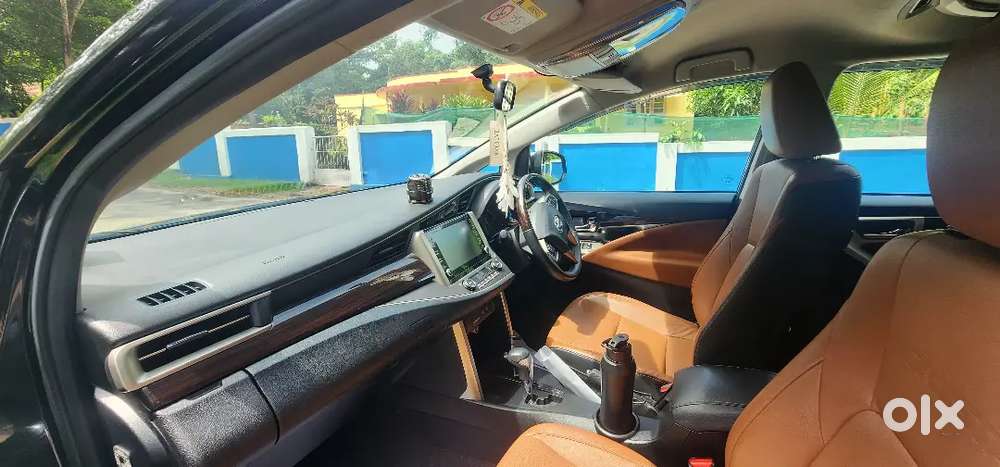 Toyota Innova Crysta – Automatic  Full Option