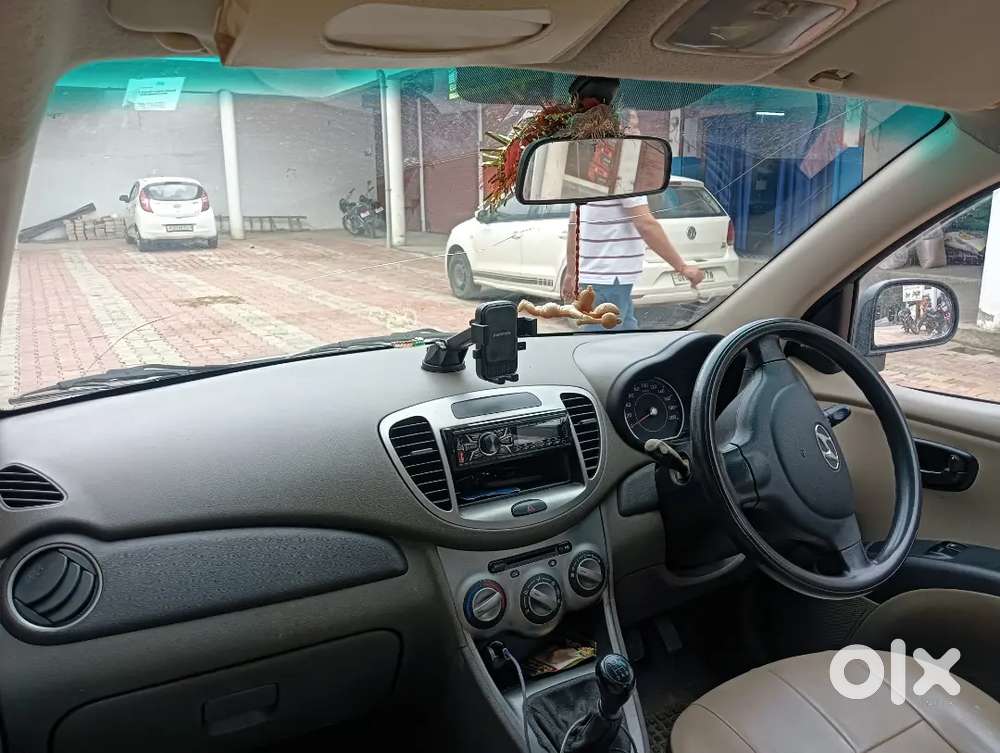 Hyundai I10 Petrol Manual October 2013