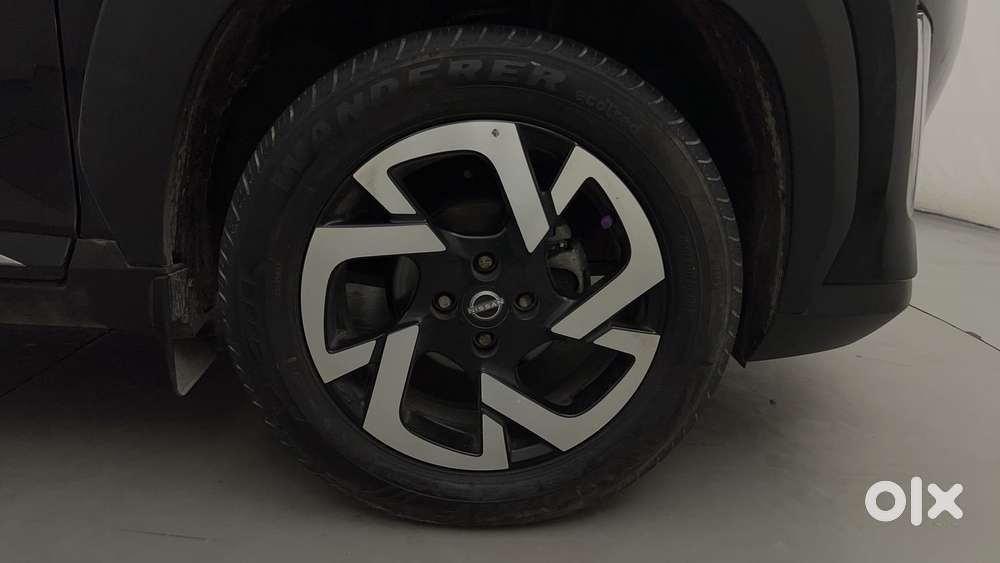 Nissan Magnite 1.0 Xv Premium Turbo Cvt (o), 2023, Petrol