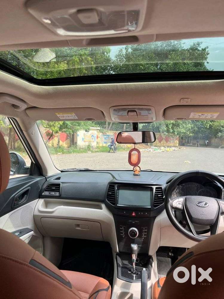 Mahindra Xuv300 1.2 W6 Amt Petrol, 2022, Petrol
