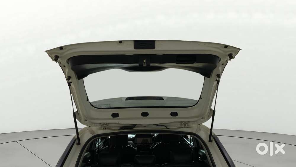 Maruti Suzuki Fronx Alpha 1.0l Turbo 6 At, 2023, Petrol